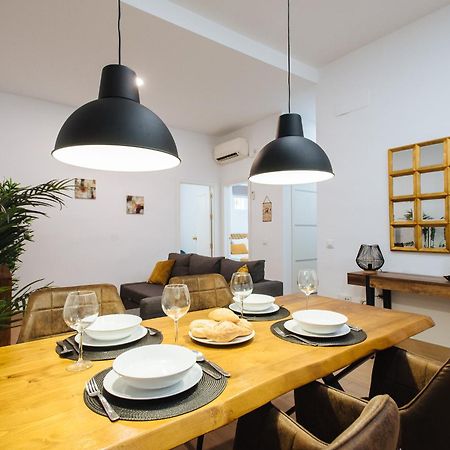 Hostly Rbh0 Modern Apartment Seville Exterior photo