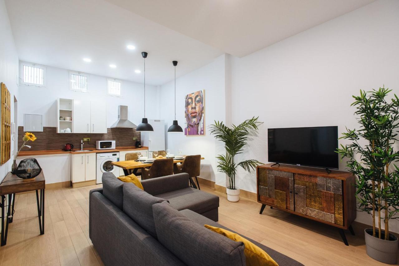 Hostly Rbh0 Modern Apartment Seville Exterior photo